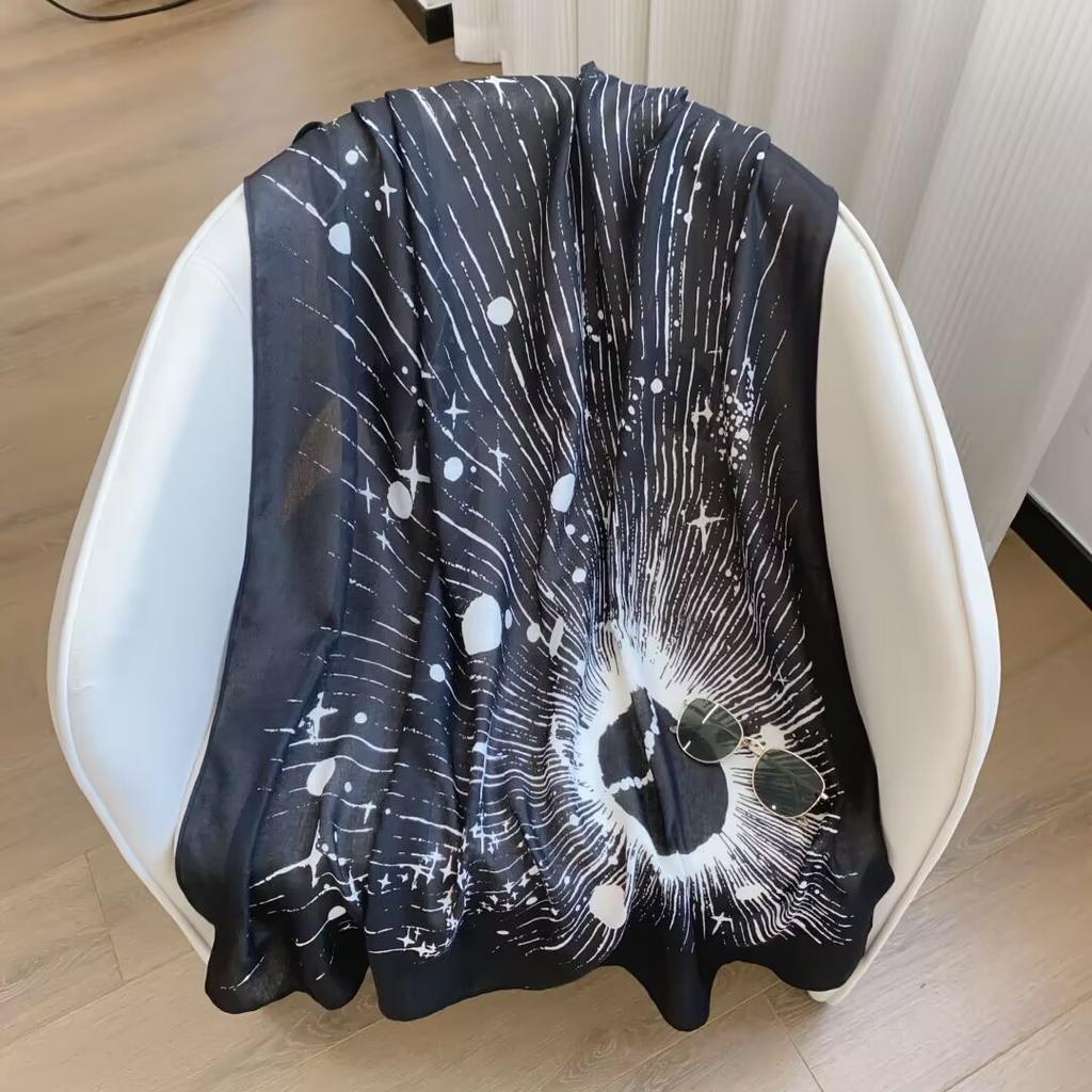 Korean version of ink painting, star light printing, thin shawl for women, light luxury vacation, sun protection, air-conditioned room, silk scarf,