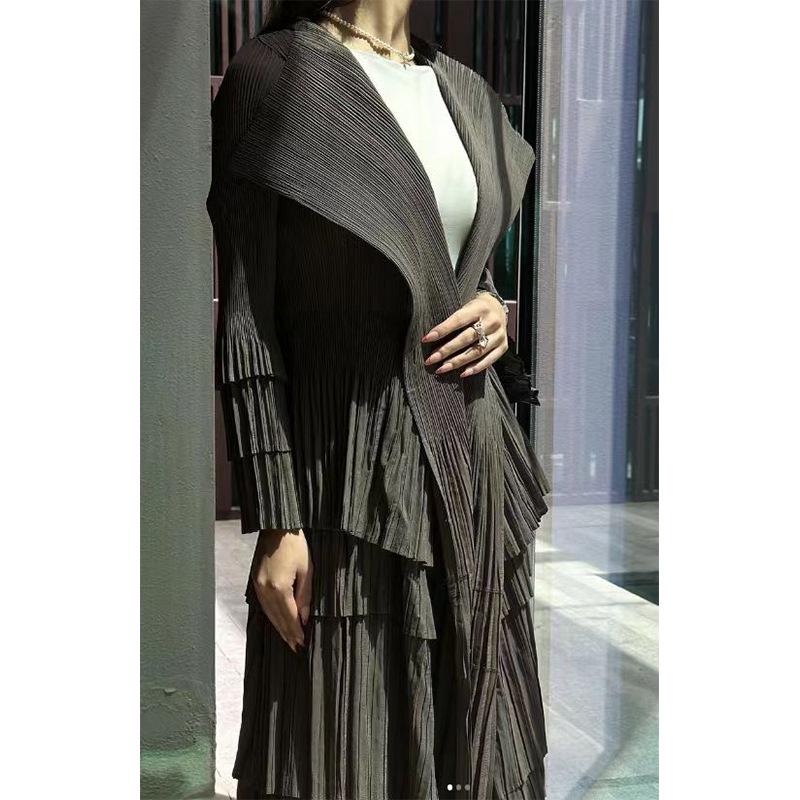 Gray Pleated Ruffle Trim Long Blazer Coat - 2024 Spring/Summer Fashion Trend for Women