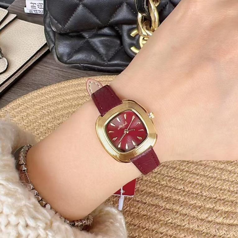 Watch Gold Angola Red Ladies Square Ladies Niche Light Luxury Retro Women'S Watch