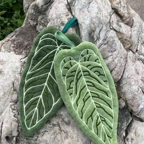 Leaf Shape Hand Towel Double-Sided Hanging Towel Lint-free Absorbent Leaf Towel with Hanging Loop