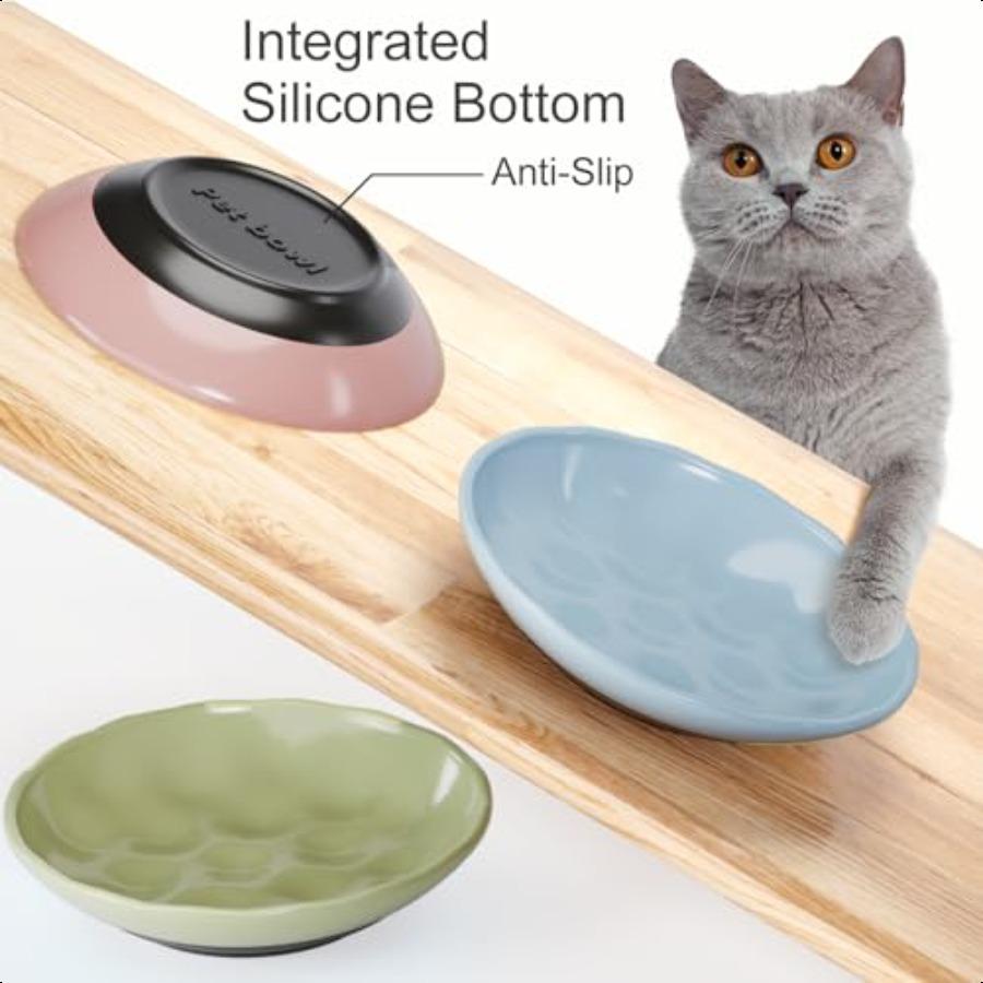 Cat BowlsCeramic Cat Food Bowl Whisker Fatigue for Indoor Cats Ceramic Shallow Cats Dishes for Food and Water with NonSlip Sili