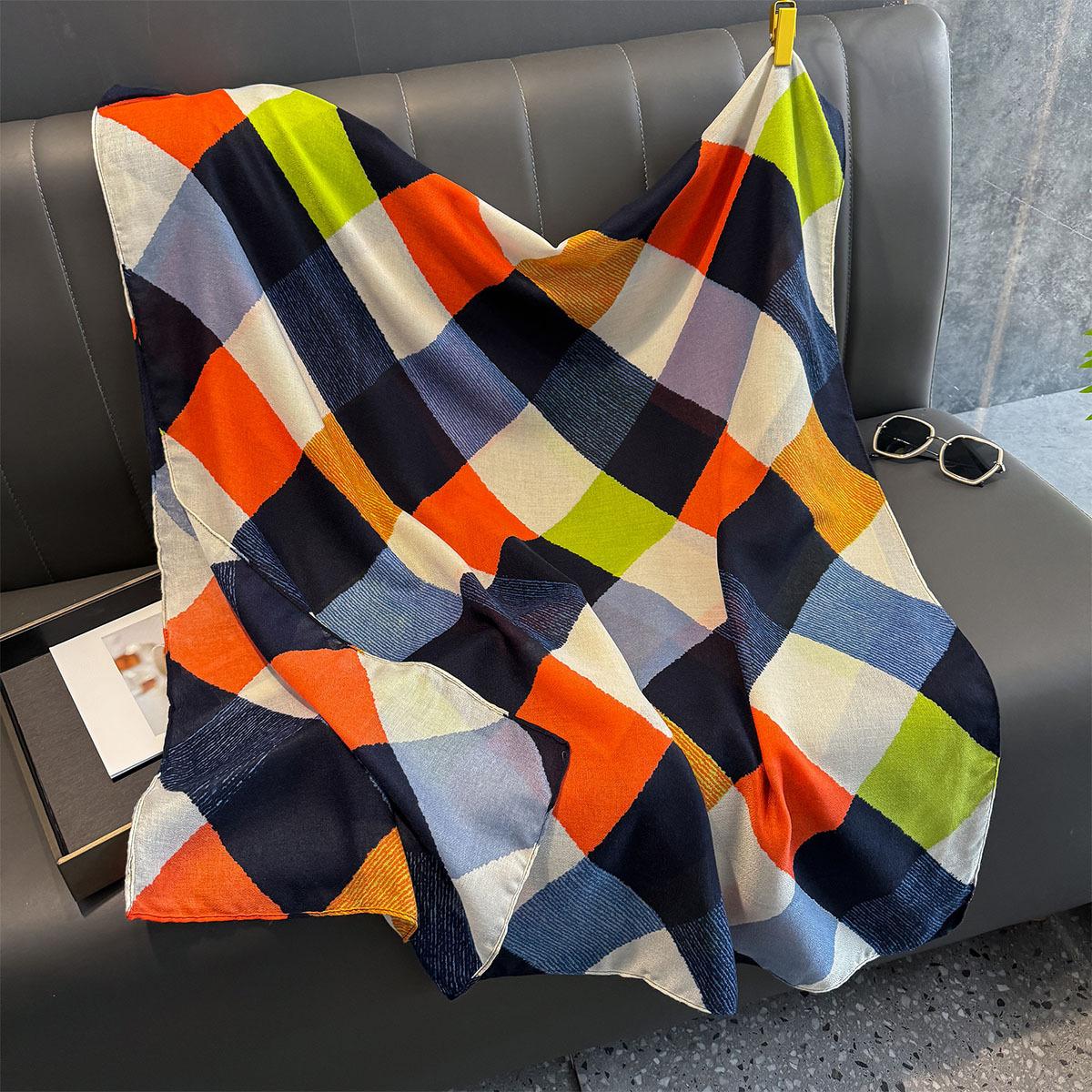 

Корейская версия Новый цвет Алмазный Летний шарф для защиты от солнца Сладкое пляжное полотенце Ощущение хлопка и льна Шаль для помещения с кондиционером 88*182cm