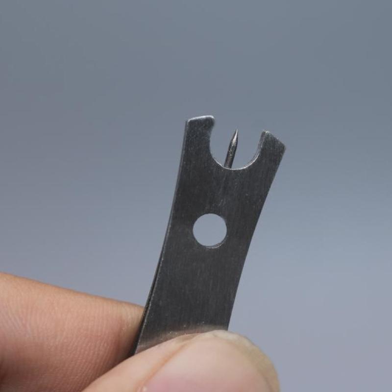 2ks Nůžky na stříhání vlasce s háčkem Čistič očí Pin Nástroj na řezání vlasce Nůžky na vlasec z nerezové oceli