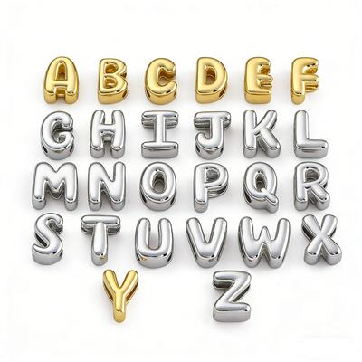 1 Stück Alphabet-Perle Poliertes Design Mini 3D-Blase 26 Buchstaben-Anhänger für DIY Halskette Armband Schmuckherstellung