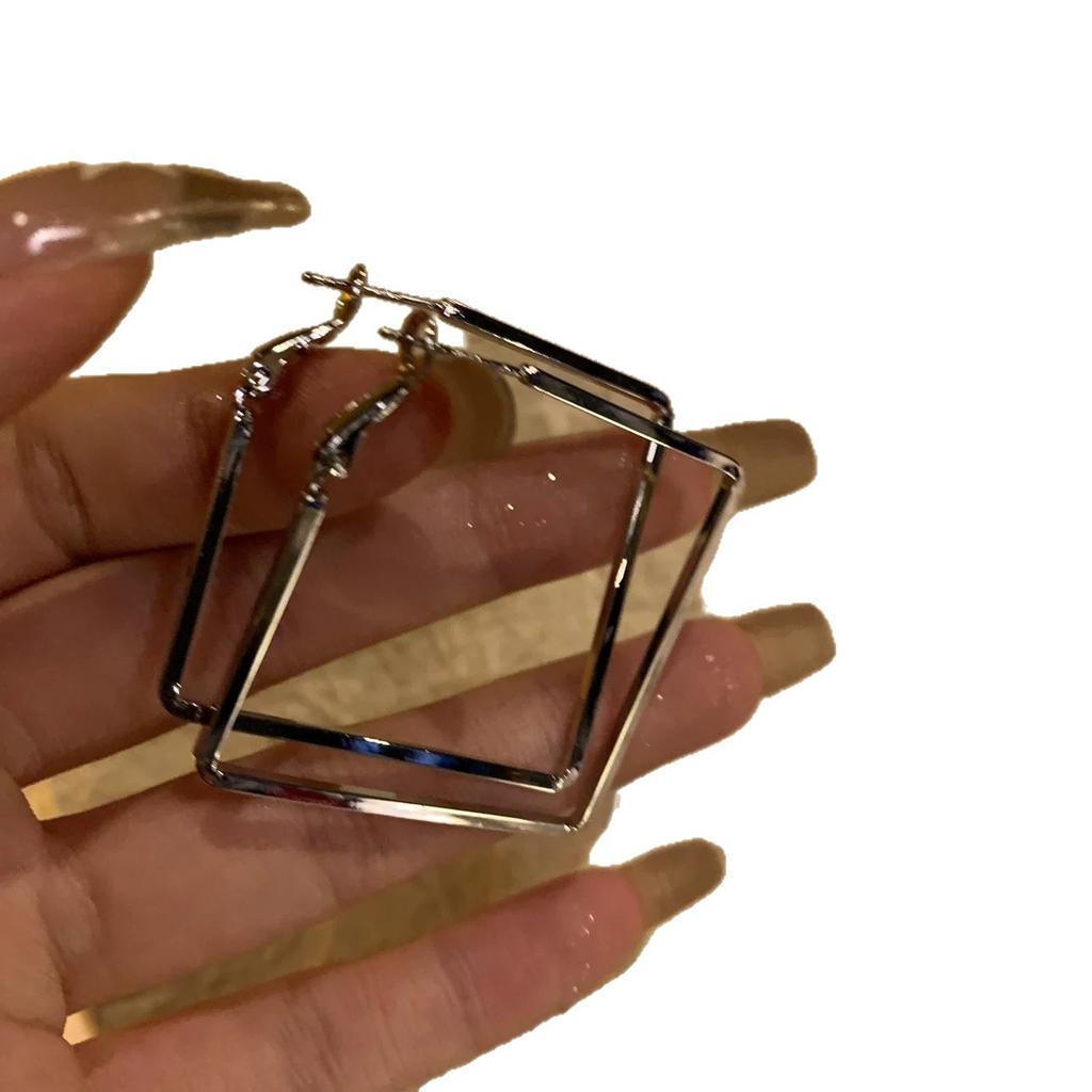 111 silver needle geometric square earrings temperament light luxury atmospheric earrings design sense European and American exaggerated cold earrings