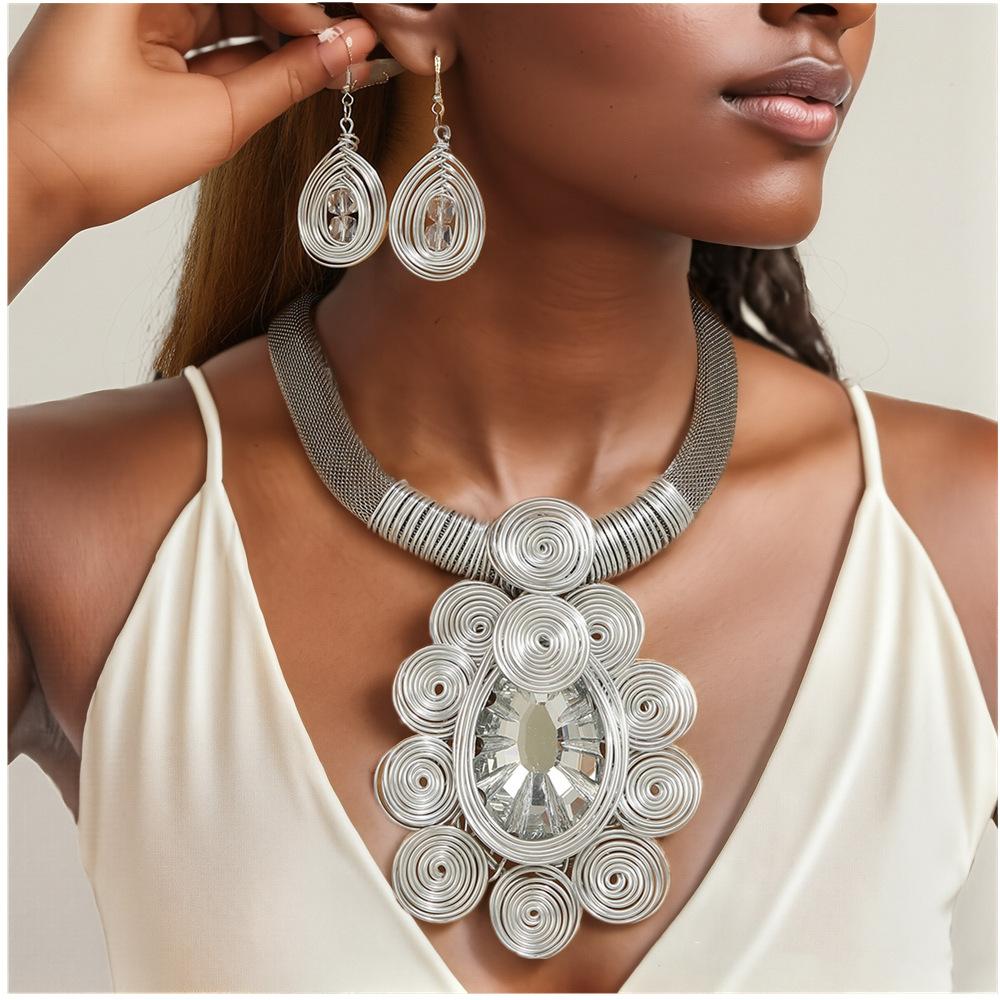 

Европейский и американский преувеличенный набор ожерелья и серег, банкетные украшения, ожерелье серебряный