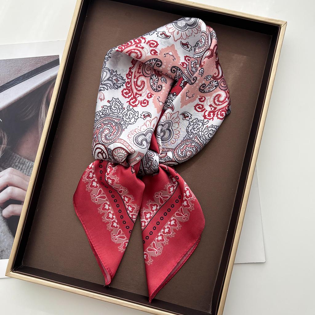 Fashion Women Leopard Print Square Scarf Silk Feeling Neckerchief Bandana Lady Shawl Scarves Wrap Head Kerchief Hair Band Ties
