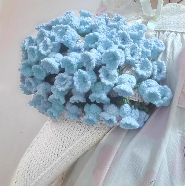 Rose Bouquet Hand-Knitted Crochet Flower Blanket - Perfect Gift for Girlfriend