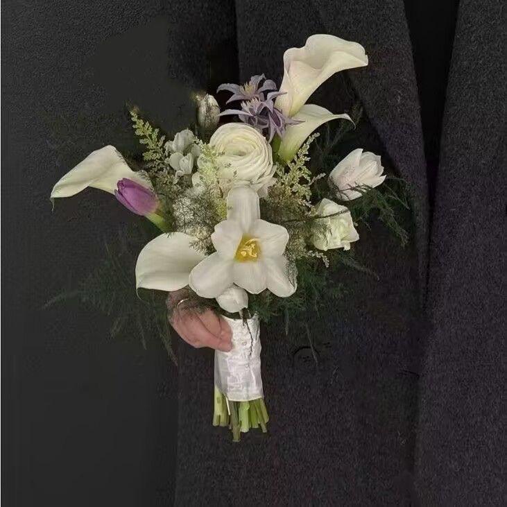 Korean Mori Style Small Fresh Bridal Bouquet for Wedding and Photography