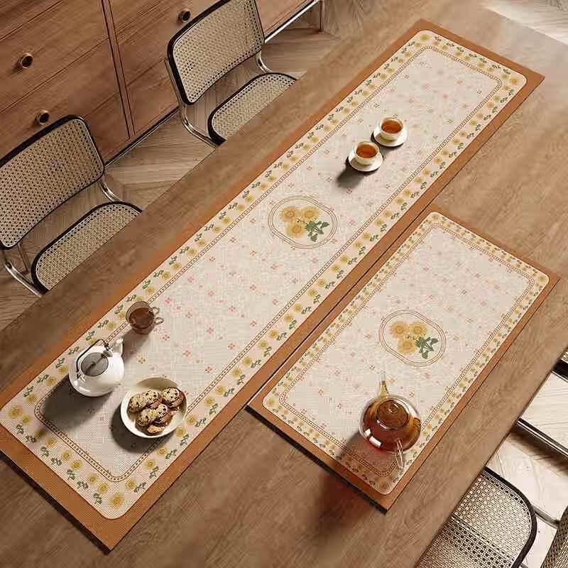 Yuduo HC Charlotte Okra Table Runner & Tea Mat Set