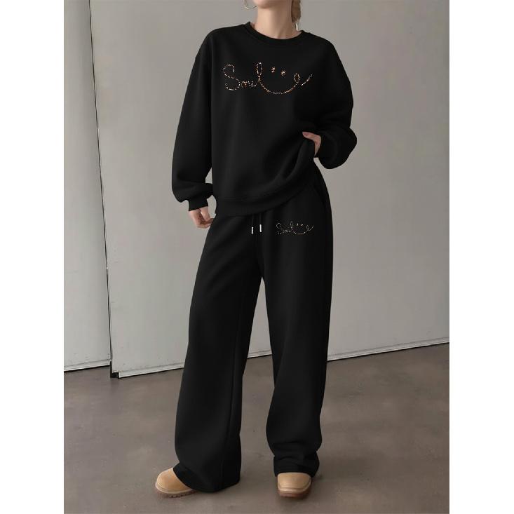 Women's Crewneck Sweatshirt & Drawstring Straight-Leg Pants 2-Piece Set: "Smile" Rhinestone Casual Lounge Set, Relaxed & Comfortable Fit