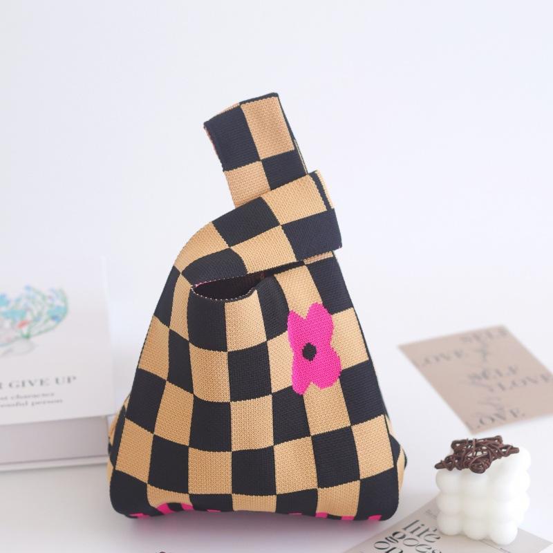 Ins Internet celebrity handbag women's knitted wool bucket bag Japanese and Korean version versatile hand carry casual tote bag box lunch bag