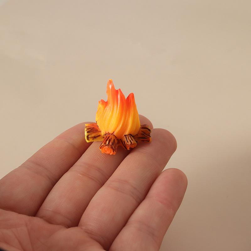 Mini Dollhouse Tent with Hanging Stove - Outdoor Scene Photography Prop & Play Toy