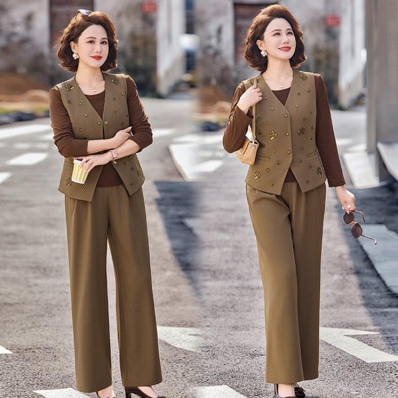 

Elegant Spring/Autumn Women s Suit Set: New 2026 Niche Design for Middle-Aged & Elderly - Three-Piece Outfit 5XL (Recommended 150-165 jin)