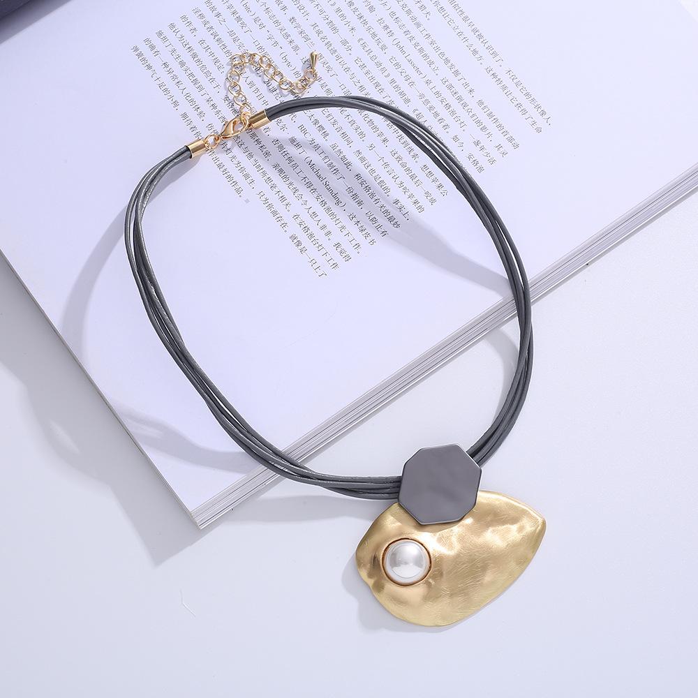 ALLYES Irregular Inlaid Pearl Choker Necklace for Women Vintage Geometric Metal Multilayer Leather Necklaces Clavicle Jewelry