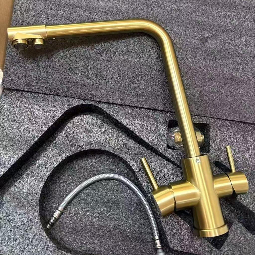 Rubinetto Purificatore Acqua Calda/Fredda Moderno in Acciaio Inossidabile 304 per Cucina e Bagno