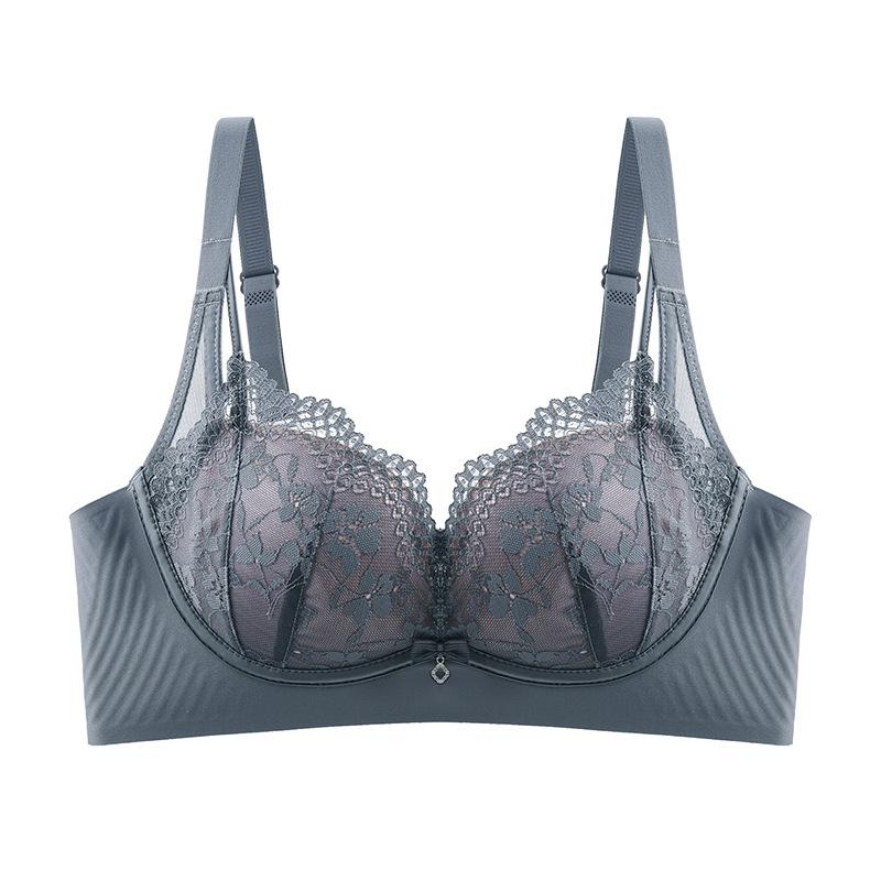 The new model has no side bone, and the jelly strip is adjusted to gather the bra. The small chest shows a large size, and the cup is not empty