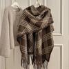 Damen Winter Warmer Gestrickter Schal Mit Fransen Schlitzdesign Dicker Umhang-Stil Wickel Reisefotografie