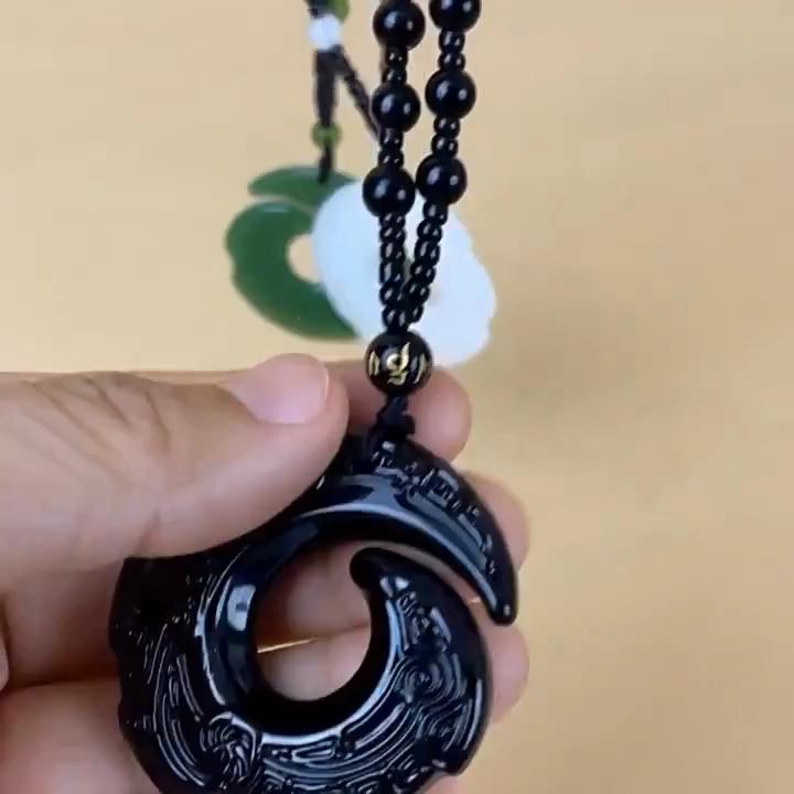 Black Obsidian Pendant: Elegant and Natural Stone Design for Men