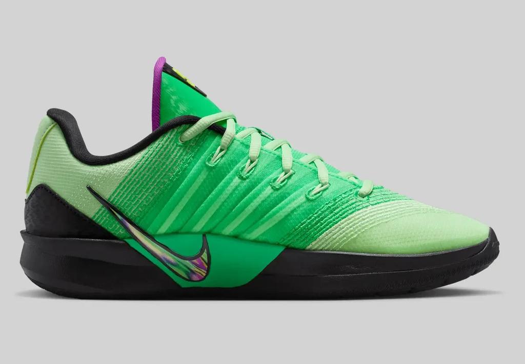 II3985-300 Nike Sabrina 3 Gamer (II3986-300) (Women's)