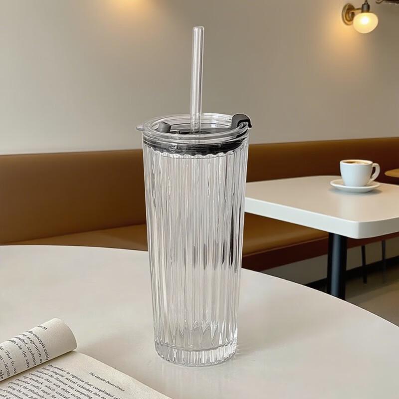 

Ribbed Glass Coffee Cup with Lid and Straws