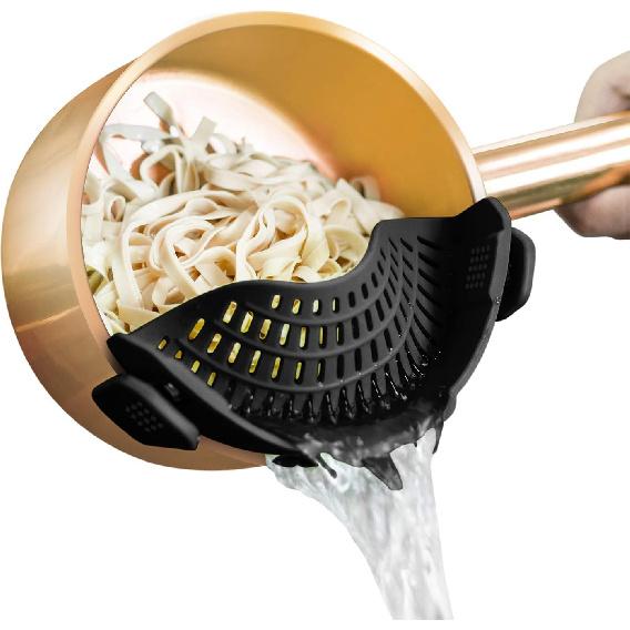 AUOON Clip On Strainer Silicone for All Pots and Pans, Pasta Strainer Clip On Food Strainer for Meat Vegetables Fruit Silicone Kitchen Colander