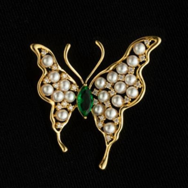 Classic Women Elegant Butterfly Crystal Pearl Brooches Badges Vintage Party Wedding Pins Corsage for Lady
