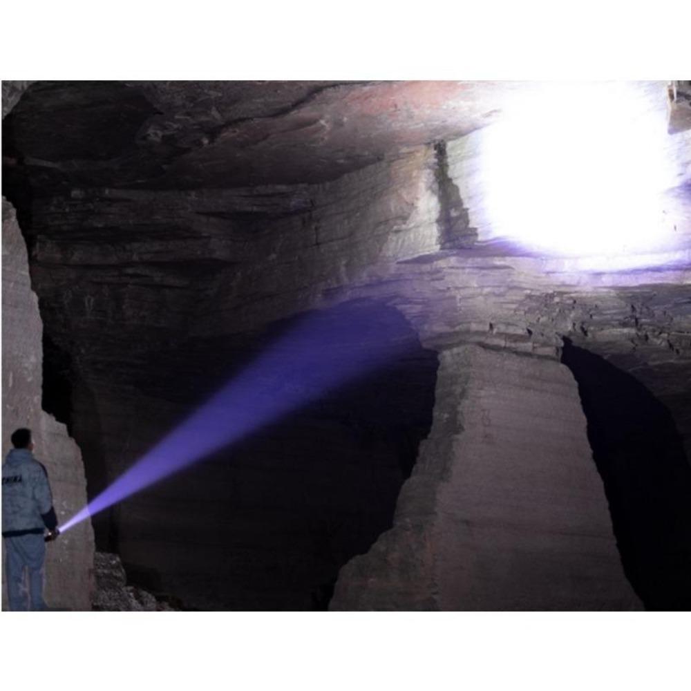 Charging Zoom Strong Light P50 Flashlight Outdoor Lighting Waterproof Aluminum Alloy Flashlight Portable Home use