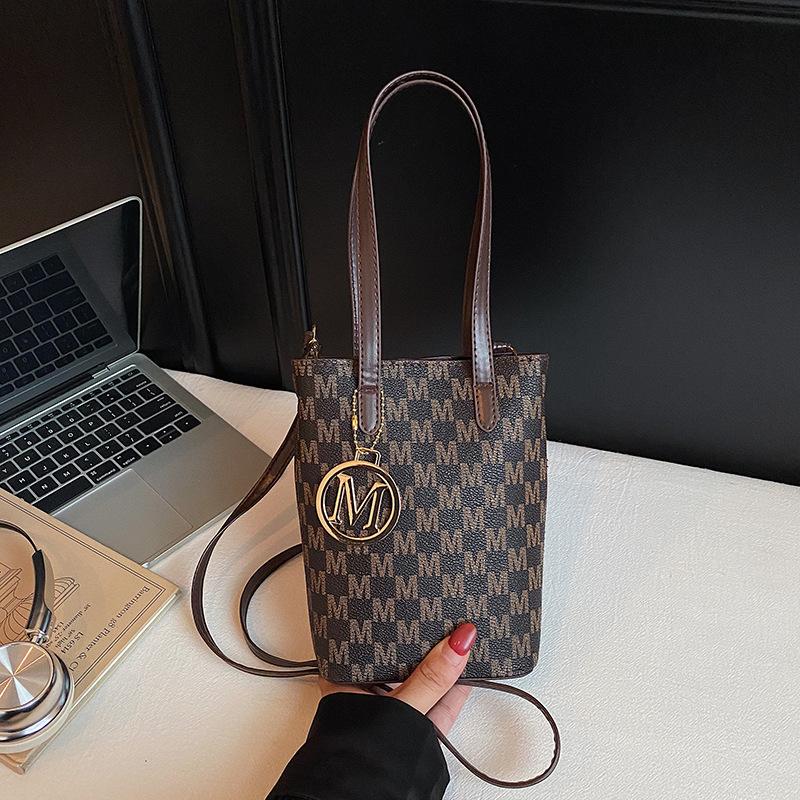 

College students commute to class shoulder bag new large-capacity commuter tote bag fashionable retro printed big bag