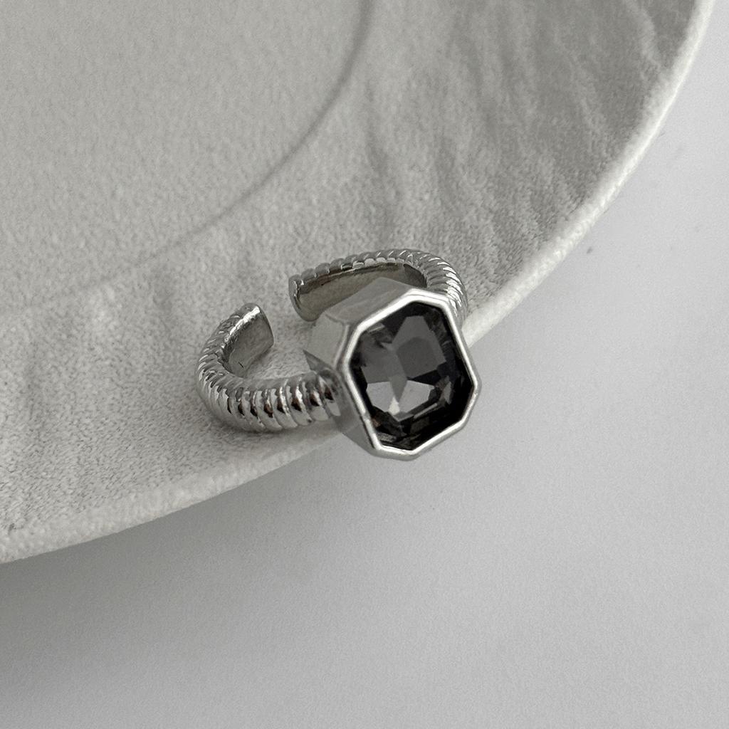 Minimalist Acrylic Rhinestone Open Ring for Women Fashion Heart Square Gray Crystal Adjustable Knuckle Ring Party Jewelry Gifts