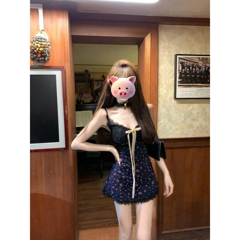 Korean Gentle Wind Super Good-looking Floral Suspender Dress Royal Sister Unique Temperament Beautiful Lace Splicing Hip Skirt