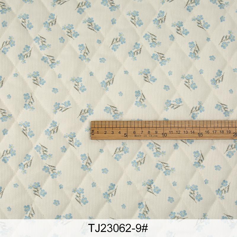 0,5 m/1 m/2 m Kleiner Blumendruck Verdickter Cord Quilt mit Baumwollstoff für Kosmetiktasche Kinderbekleidung DIY Nähstoff
