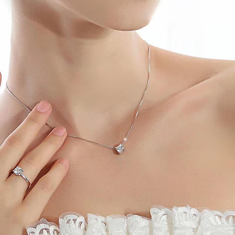 Dámský náhrdelník s intarzovaným rohem a čtyřmi drápy, zirkonový, s krátkým řetízkem na klíční kosti, korejský módní křišťálový šperky