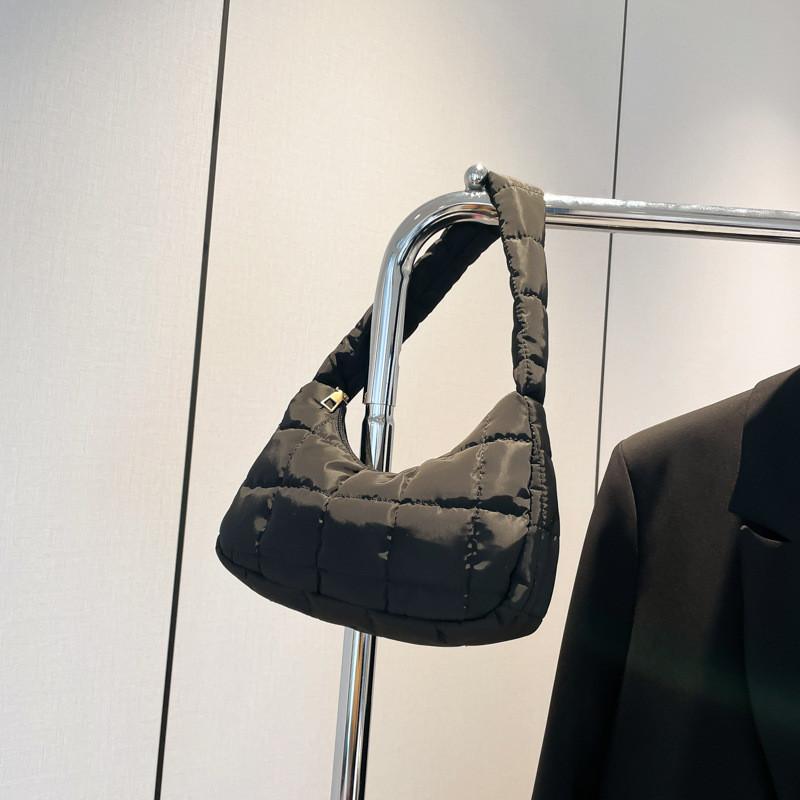 Fashionable Casual Crescent Bag For Women With Soft Canvas And Elegant Design чёрный