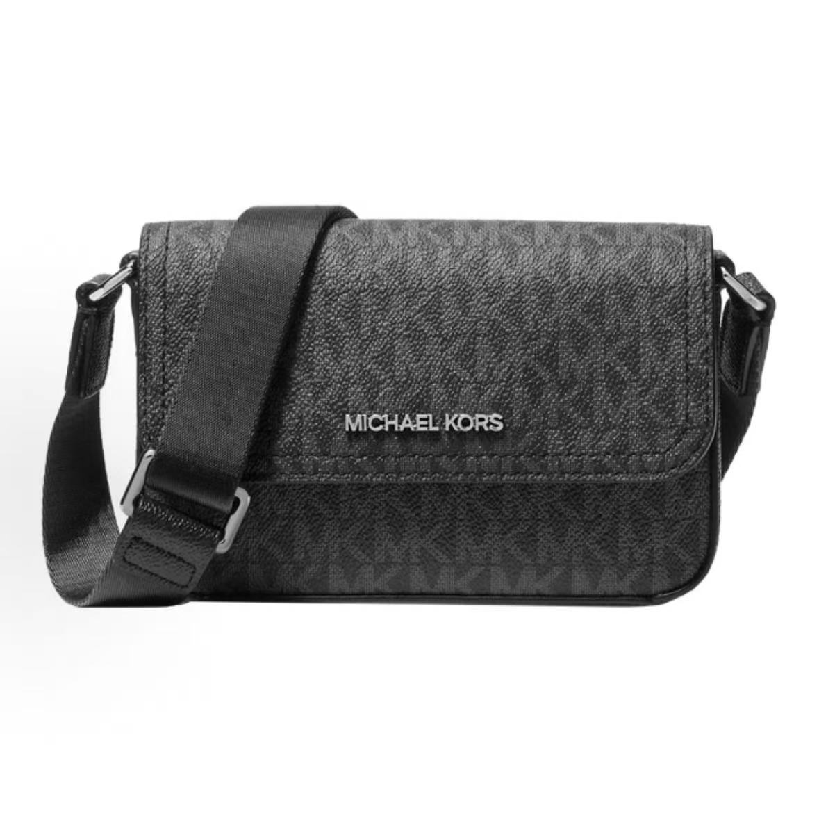 

Michael Kors Monogram Flap Commuter Shoulder Crossbody Bag Small Men Bags Black 37S3LCOC1B-001 Basic Set (Bag+Dust Bag)