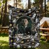 1pc Money Wolfie Outdoor Blanket Lightweight Flannel, Soft & Warm, All-Season Use for Sofa, Outdoor, Camping, Living Room, Office042
