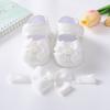 Witte Kant Baby Meisje Ledikant Schoentjes & Bijpassende Elastische Hoofdband Set, Pasgeboren Zacht Antislip Zool Satijnen Strik Bloemen Mary Jane Prinses Schoenen