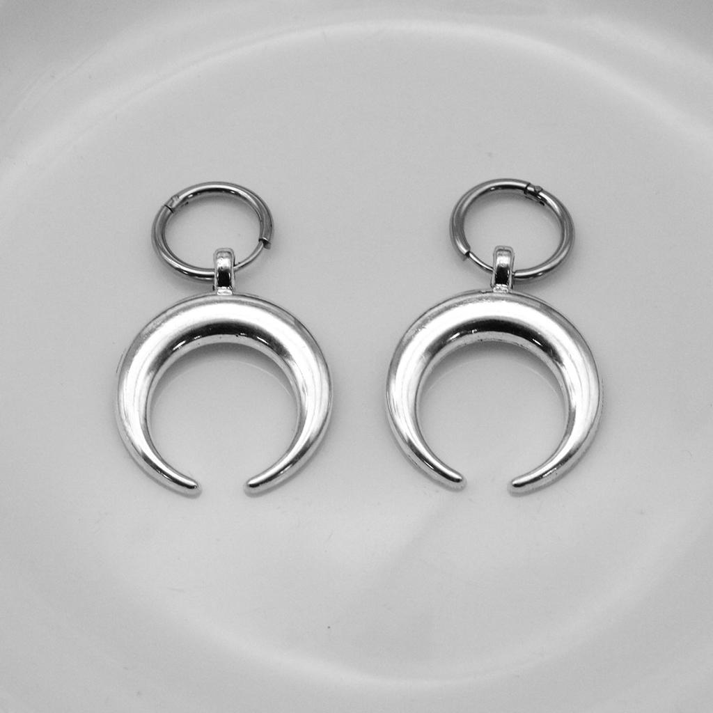 Vintage  Gothic Hip Hop Style Moon Pendant Hoop Earrings Minimalist Metal C Shape Hoop Earrings For Trendy Punk Rock Ear Jewelry