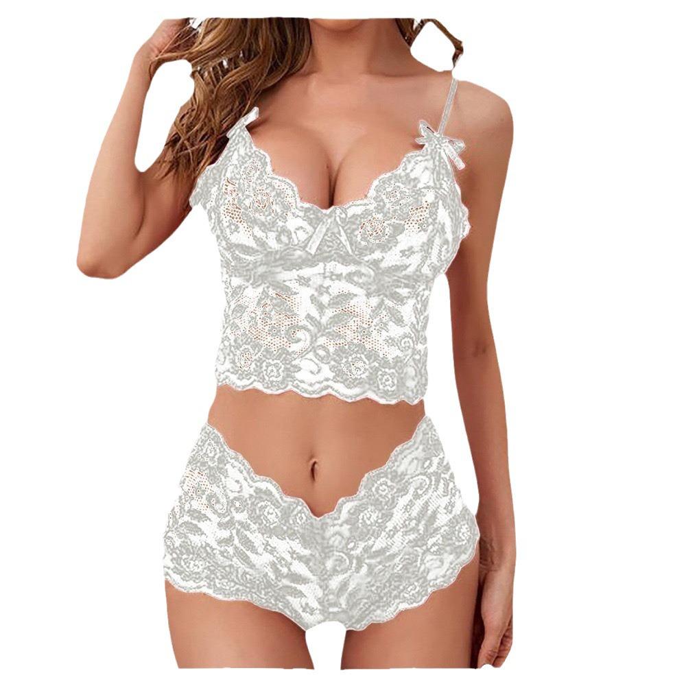 European & American Style Sexy Three-Piece Lace Lingerie Set with See-Through Suspender.