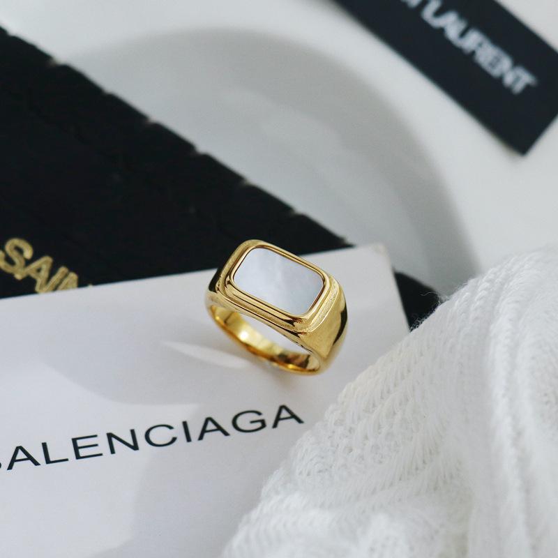 Fashion 18K Gold Plated Retro Shell Ring - European & American Style