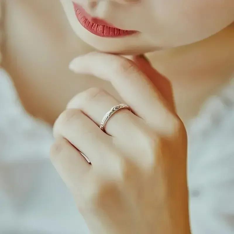 Metal CopperColor Caved Pattern Women Thin Rings Temperament Wedding Bands Accessories Fashion Versatile Jewelry