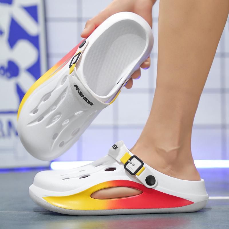 Summer new thick-soled shit-stepping hole shoes non-slip outer wear tourism seaside wading beach shoes two wear cool slippers