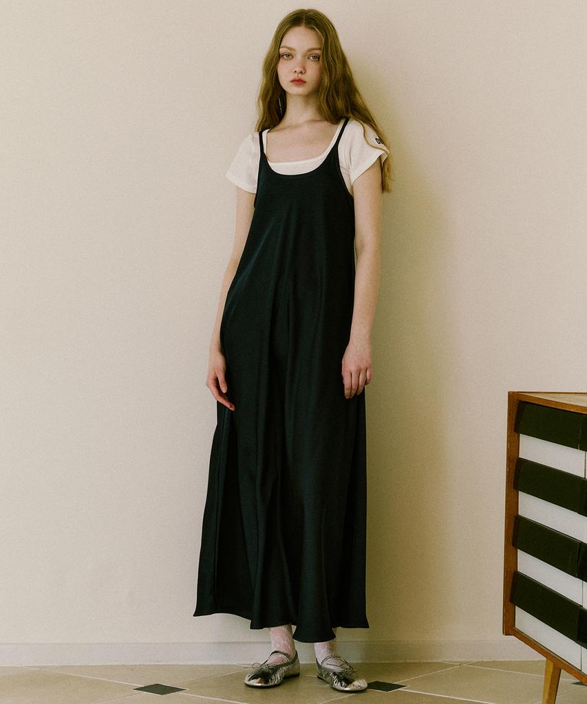 Green Butter Silky U-Neck Dress (Navy)