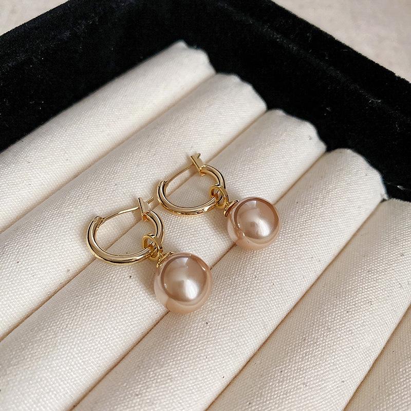 French Pearl Tassel Earrings: Retro, Luxurious, High-End Statement Pieces for Women – Perfect for Autumn and Winter