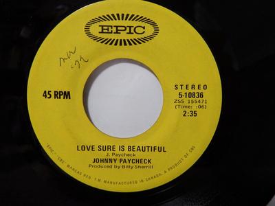 7inch Record JOHNNY PAYCHECK  Love Sure Is Beautiful  Someone To 510836 EPIC 1972 Canada CountryFolk Used