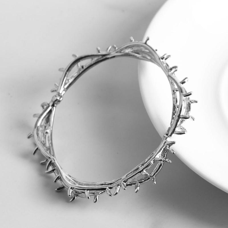 Edgy Hip Hop Style Bracelet Featuring Intricate Thorn Details For Fashion Forward Street Culture Enthusiasts