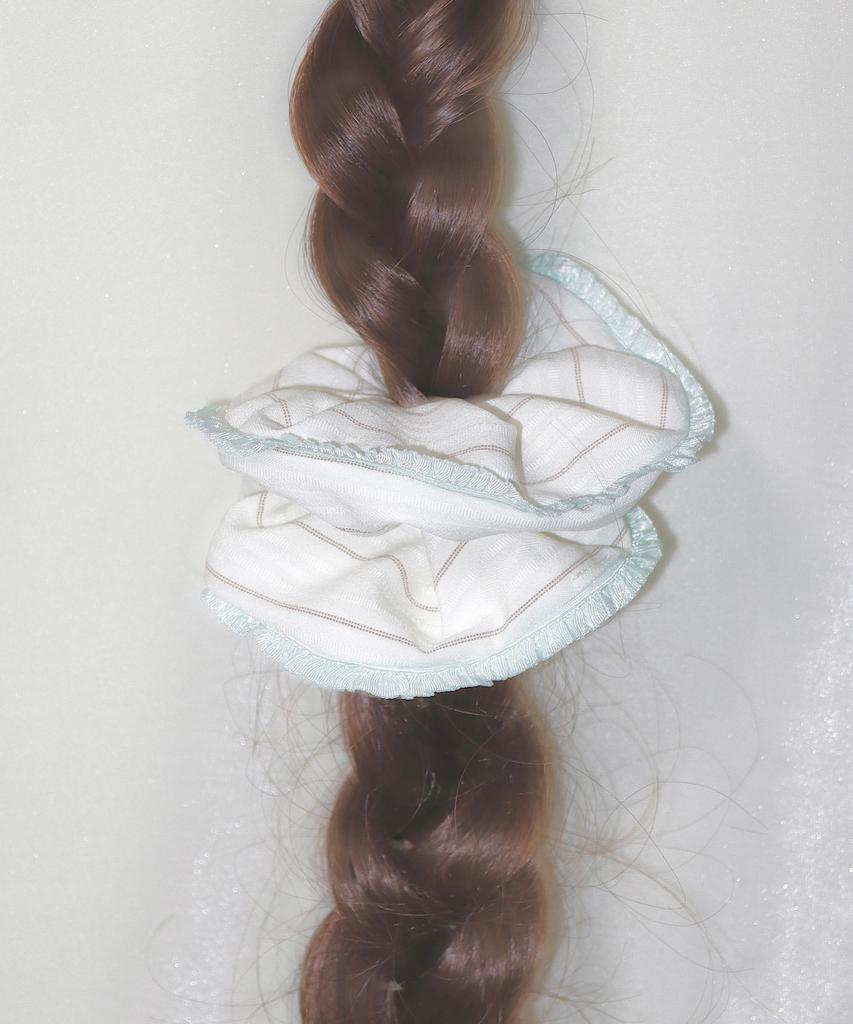 Sunae Mint Vanilla Gelato Scrunchie