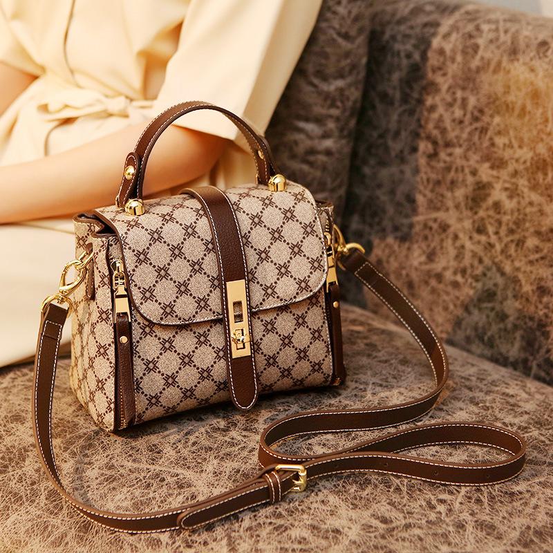 New Style Bag Women's Fashion Chain Bucket Bag Atmospheric Versatile Crossbody Bag Women's Bag Small Bag Simple