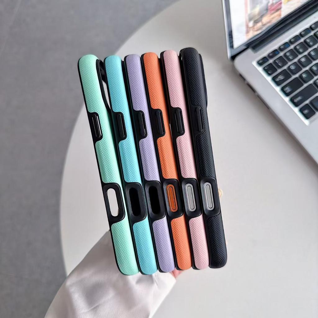 Magnetic attraction is suitable for Apple 17 mobile phone case iPhone17promax anti-drop 16/15 all-inclusive 14 two-in-one leather pattern.