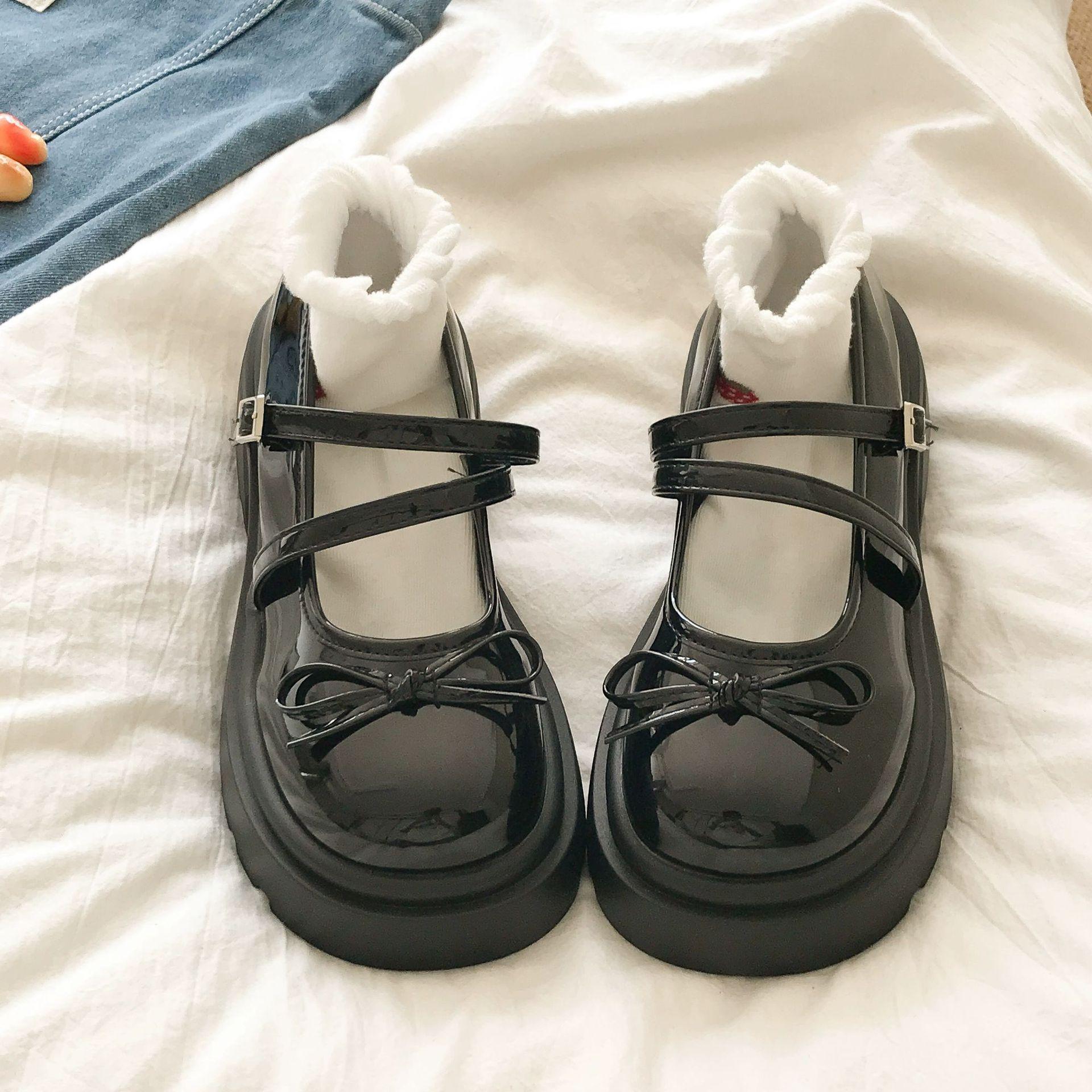 

Черные туфли Мэри Джейн на толстом каблуке, женские, новые 2025, в стиле колледжа, на платформе, на высоком каблуке, нишевые, маленькие кожаные туфли JK 35 чёрный